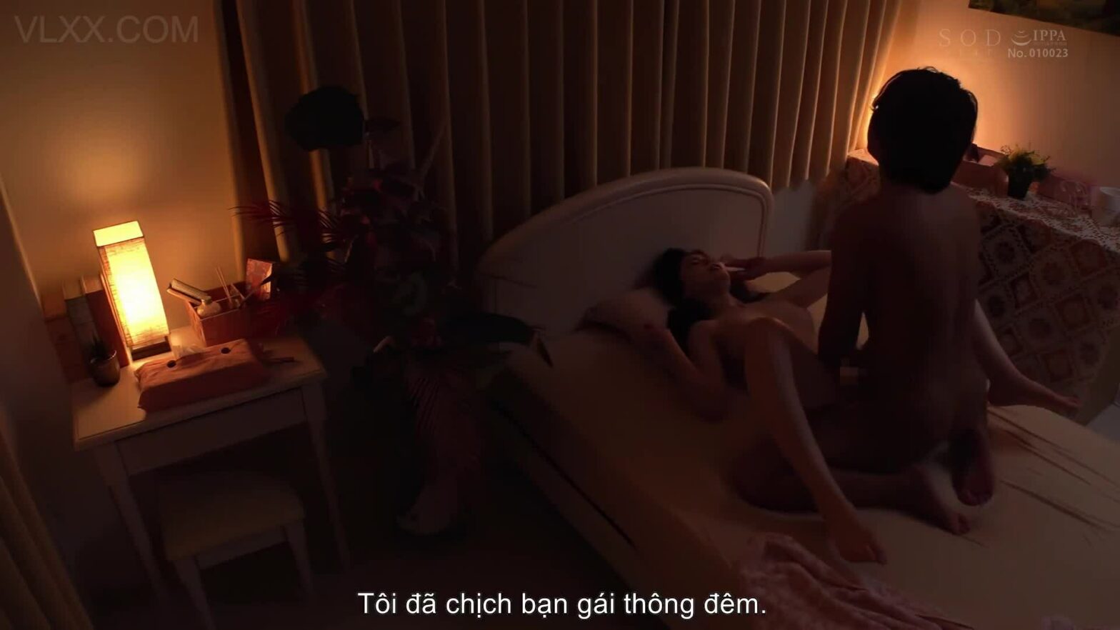 Đêm đầu tiên đụ đồng nghiệp vú bự xinh
