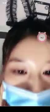 Bé thỏ show trên bunny live