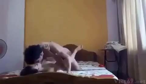 đưa bồ vào nhà nghỉ