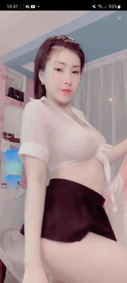 Tôi ước cặp mông em đặt lên con Cây hàng của tôi