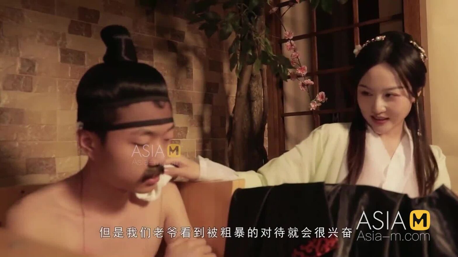 Mút “cô bé” đĩ xinh khoái phê ra nước
