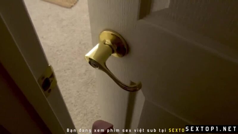 Bố dượng blackmail con gái vợ vietsub
