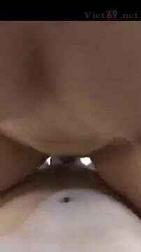 Em vừa sàng vừa rên quá phê