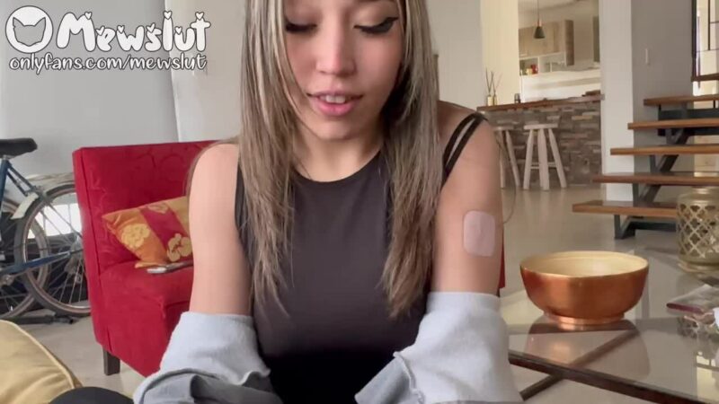 Được bạn lớp 3 bú cặc nứng bắn tinh