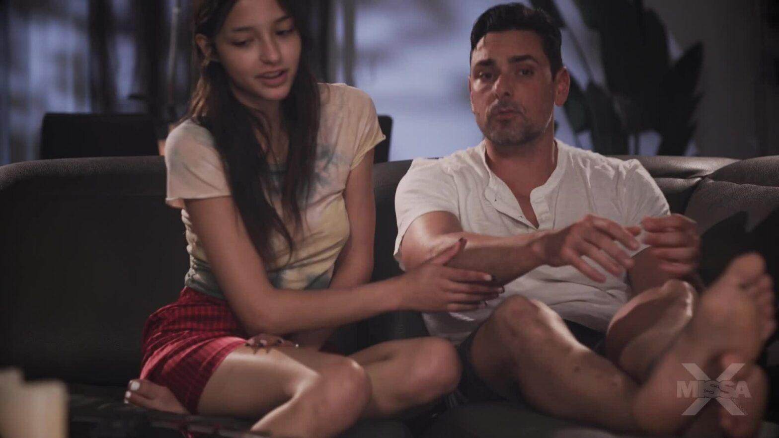 Trước ngày cưới tập 1: chú Rick dạy cháu “kỹ năng làm tình”