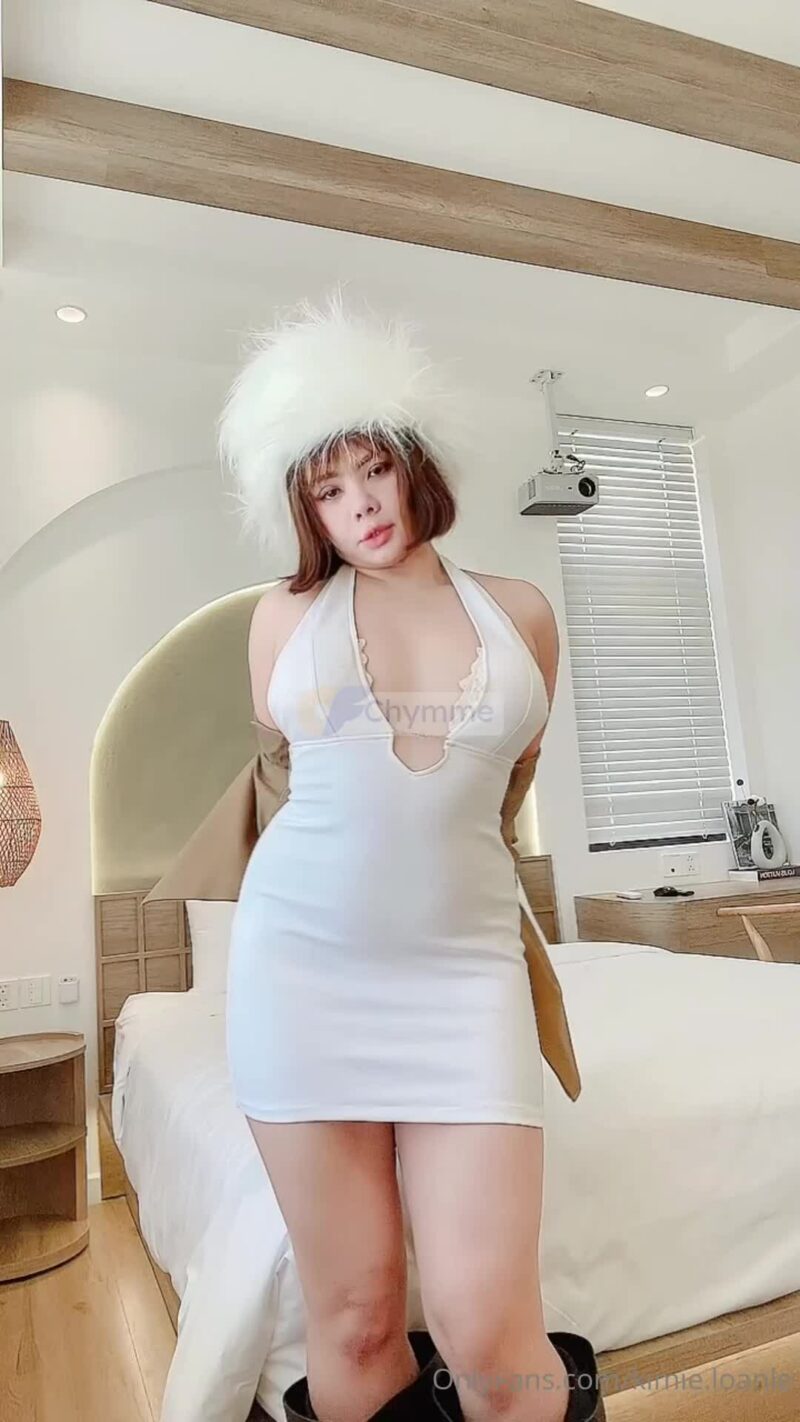 Em Kim Loan bím múp show hàng p5