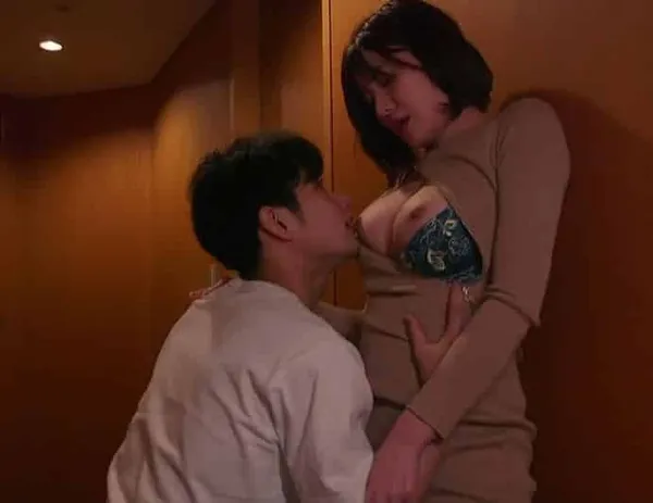 Hẹn bí mật với gái xinh sex giỏi hơn gấu